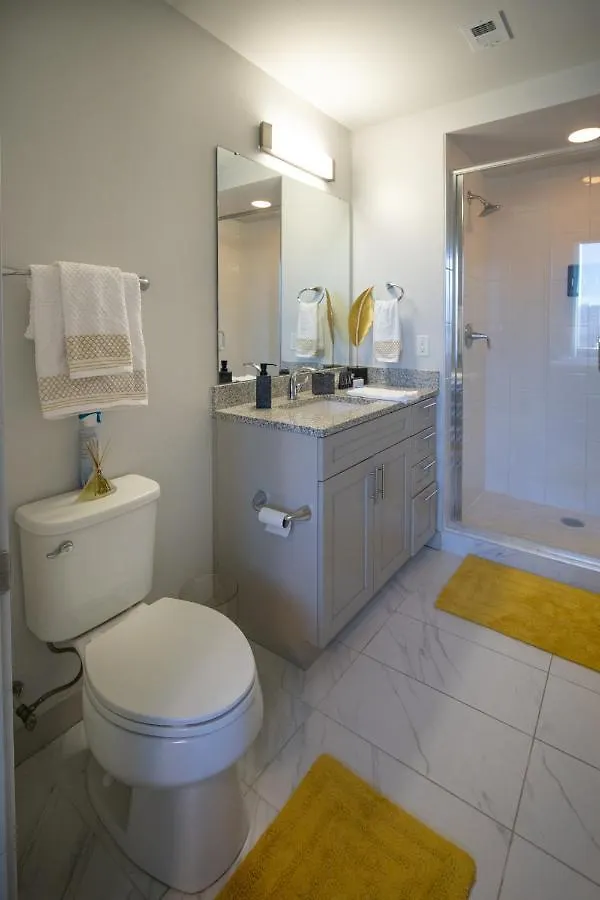 1Bd Nestled Uptown Apartment